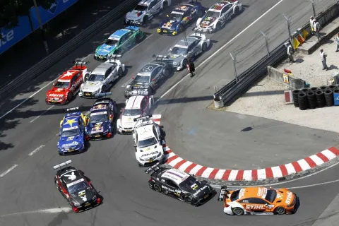 Norisring 2013: It is tight in the first corner