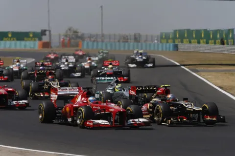 Lewis Hamilton is already gone: Start of the Hungary GP