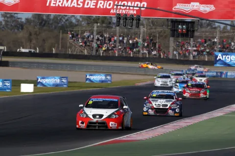 First championship points for Hugo Valente