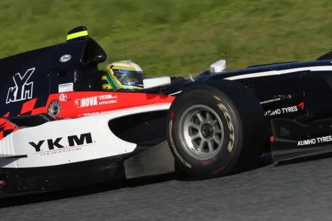 New in AutoGP: Kimiya Sato, 2012 third placed in German Formula 3 Cup