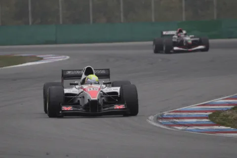 Kimiya Sato wins Rennen 2 on Sunday