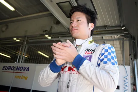 One more title hopeful: Kimiya Sato