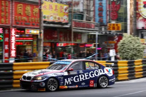 On the way to the podium: Tom Coronel in the BMW