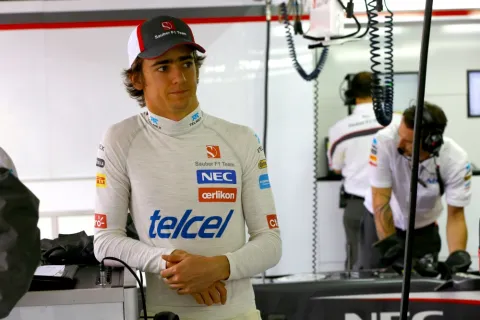 Estenban Gutierrez stays for a second season with Sauber