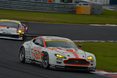 #66 Hiroki Yoshimoto – A Speed – Aston Martin V8 Vantage GT2 – Japanese Super GT Series 2011