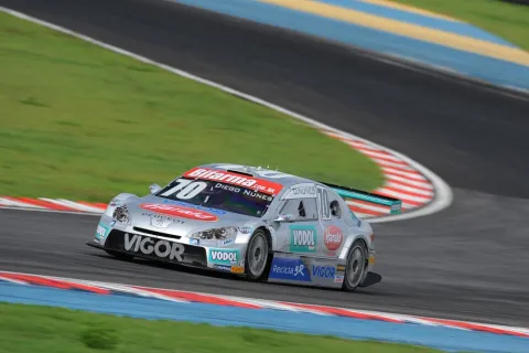 #70 Dennis Dirani – Bassani Racing – Peugeot 408 V8 – Stock Car Brasil 2016