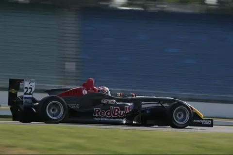 #22 Robert Wickens – Carlin Motorsport – Dallara F308 - Volkswagen – British Formula 3 Championship 2009