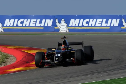 #28 Brendon Hartley – Charouz Racing System – Dallara T08 - Renault – Formula Renault 3.5 World Series 2011