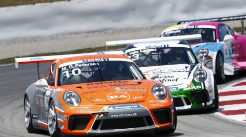 #10 Mikkel Overgaard Pedersen – Dinamic Motorsport – Porsche 911 GT3 Cup (991.2) – Porsche Supercup 2019