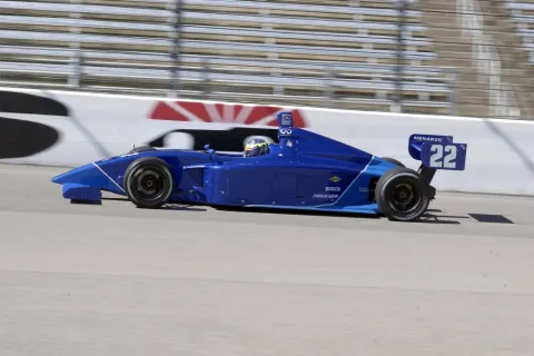 #22 P.J. Abbott – Duesenberg Racing – Dallara IP2 - Infiniti – IRL Infiniti Pro Series 2004