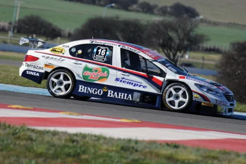 #16 Lucas Benamo – Escudería FE – Peugeot 408 RPE V8 – Argentinian Super TC 2016