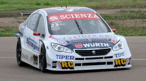 #23 Lucas Benamo – Escudería FE – Peugeot 408 RPE V8 – Argentinian Super TC 2017