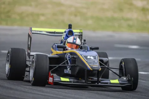 #4 Theo Bean – ETEC Motorsport – Tatuus FT50 - Toyota – Toyota Racing Series 2015-2016