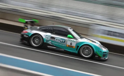 #6 Niclas Kentenich – Farnbacher Racing – Porsche 911 GT3 R (997) – ADAC GT Masters 2012