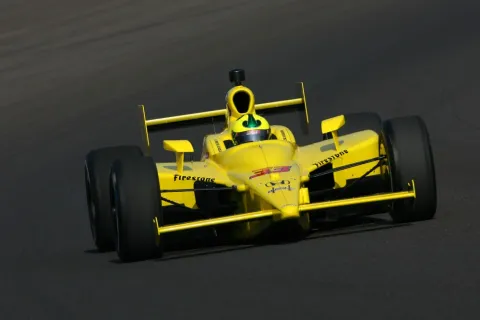#33 Bruno Junqueira – FAZZT Race Team – Dallara IR-05 - Honda – IRL IndyCar Series 2010
