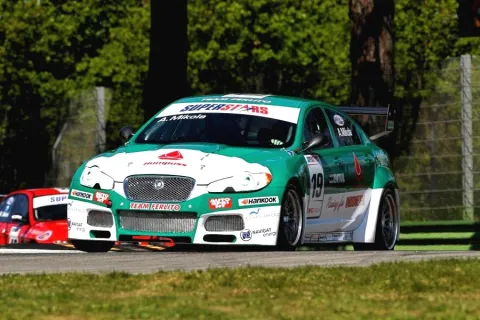 #19 Ananda Mikola – Ferlito Motors – Jaguar XF SV8 – International Superstars Series 2012