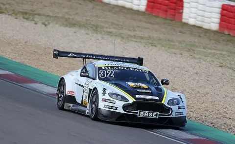 #32 Johannes Stuck – Fischer Racing – Aston Martin Vantage GT3 V12 – ADAC GT Masters 2012