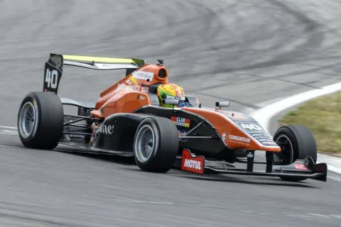 #40 James Munro – Giles Motorsport – Tatuus FT50 - Toyota – Toyota Racing Series 2014-2015