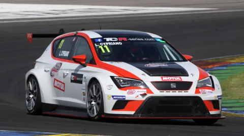#11 Lucile Cypriano – JSB Competition – Seat Leon Cup Racer TCR – TCR International Series 2015