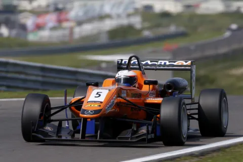 #5 Felix Rosenqvist – Mücke Motorsport – Dallara F312 - AMG Mercedes – Masters of Formula 3 2013