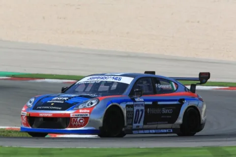 #07 Fabrizio Giovanardi – Petricorse Motorsport – Porsche Panamera S – International Superstars Series 2013