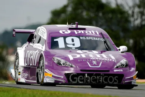 #19 Rodrigo Sperafico – Mico's Racing – Peugeot 408 V8 – Stock Car Brasil 2013