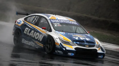 #2 Bernardo Llaver – Pro Racing – Chevrolet Cruze II RPE V8