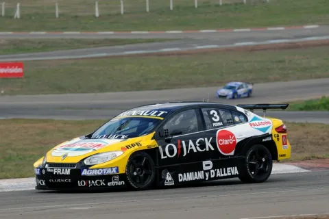 #3 Leonel Pernía – Ambrogio Racing – Renault Fluence RPE V8