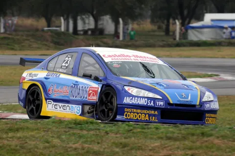 #23 Ariel Pecci – Riva Racing – Peugeot 408 RPE V8 – Argentinian Super TC 2014