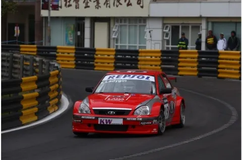 #19 Kirill Ladygin – Russian Bears Motorsport – Lada Priora – FIA World Touringcar Championship 2009