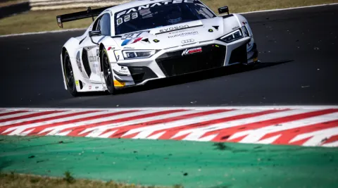 #27 Finlay Hutchison / Markus Winkelhock – Sainteloc Racing – Audi R8 LMS (II) Evo