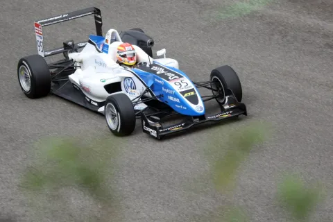 #95 Laurens Vanthoor – Signature – Dallara F308 - Volkswagen – British Formula 3 Championship 2011