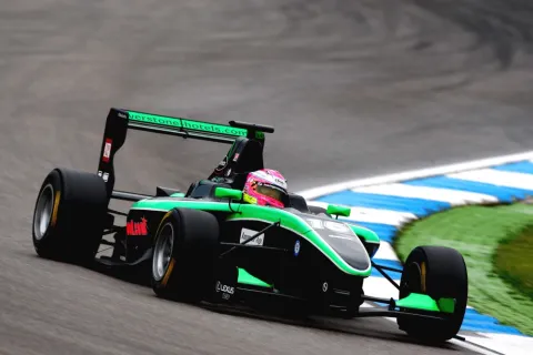 #16 Alice Powell – Status GP – Dallara GP3/10 - Renault – GP3 Series 2012
