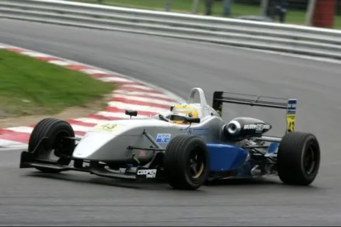 #43 Menasheh Idafar – T-Sport – Dallara F305 - Mugen Honda – British Formula 3 Championship 2010