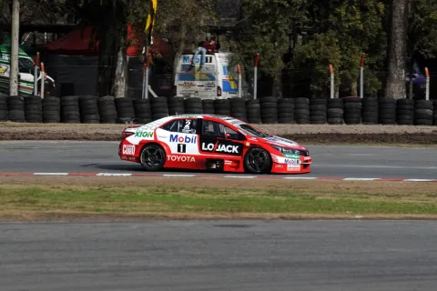 #2 Ricardo Zonta – Toyota Team Argentina – Toyota Corolla (E170) RPE V8 – Argentinian Super TC 2014