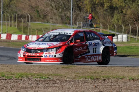 #8 Ricardo Zonta – Toyota Team Argentina – Toyota Corolla (E170) RPE V8 – Argentinian Super TC 2016