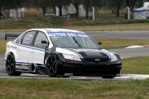 #37 Nicolás Traut – Riva Racing – Ford Focus II RPE V8 – Argentinian Super TC 2014