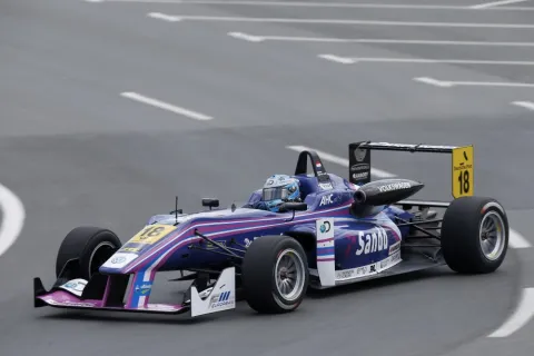 #18 Dennis van de Laar – Van Amersfoort Racing – Dallara F312 - Volkswagen – FIA European Formula 3 Championship 2013