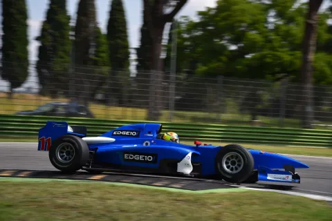 #11 Pal Varhaug – Virtuosi Racing – Lola B05/52 - Zytek (2013) – Auto GP 2014