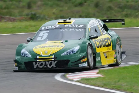 #5 Denis Navarro – Voxx Racing Team – Peugeot 408 V8 – Stock Car Brasil 2014